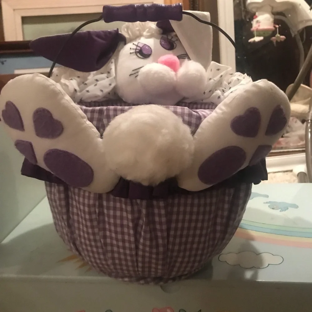 Rare Vintage 1970’s Easter Bunny Rabbit Basket
